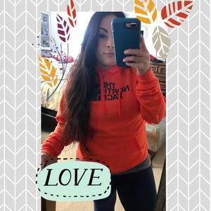 Meet your Posher, Cirila